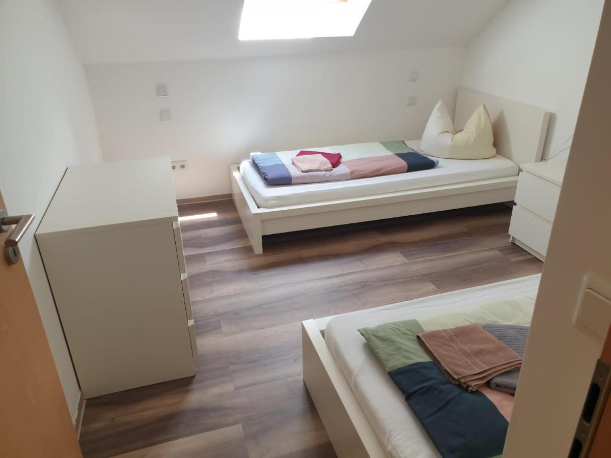 בסטנסי Ferienwohnung 3 - Gourmetzimmer מראה חיצוני תמונה