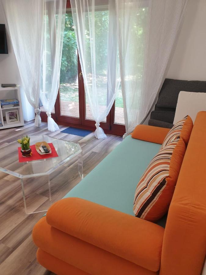 בסטנסי Ferienwohnung 3 - Gourmetzimmer מראה חיצוני תמונה